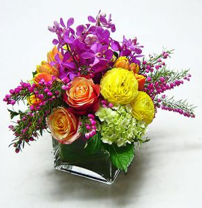 Bright Flower Cube Vase